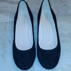 COLE HAAN Black SUEDE wedge 9.5B